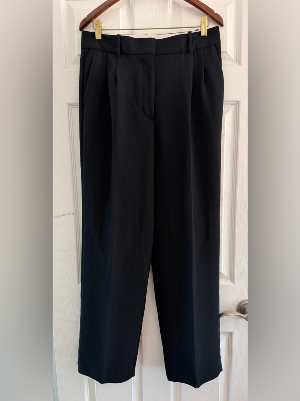 Aritzia the Effortless Straight-Leg Dress Pants